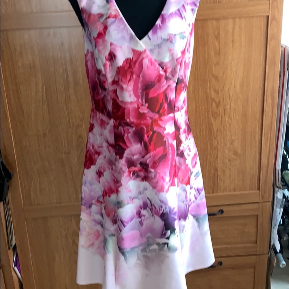 Adrianna Papell beautiful summer dress